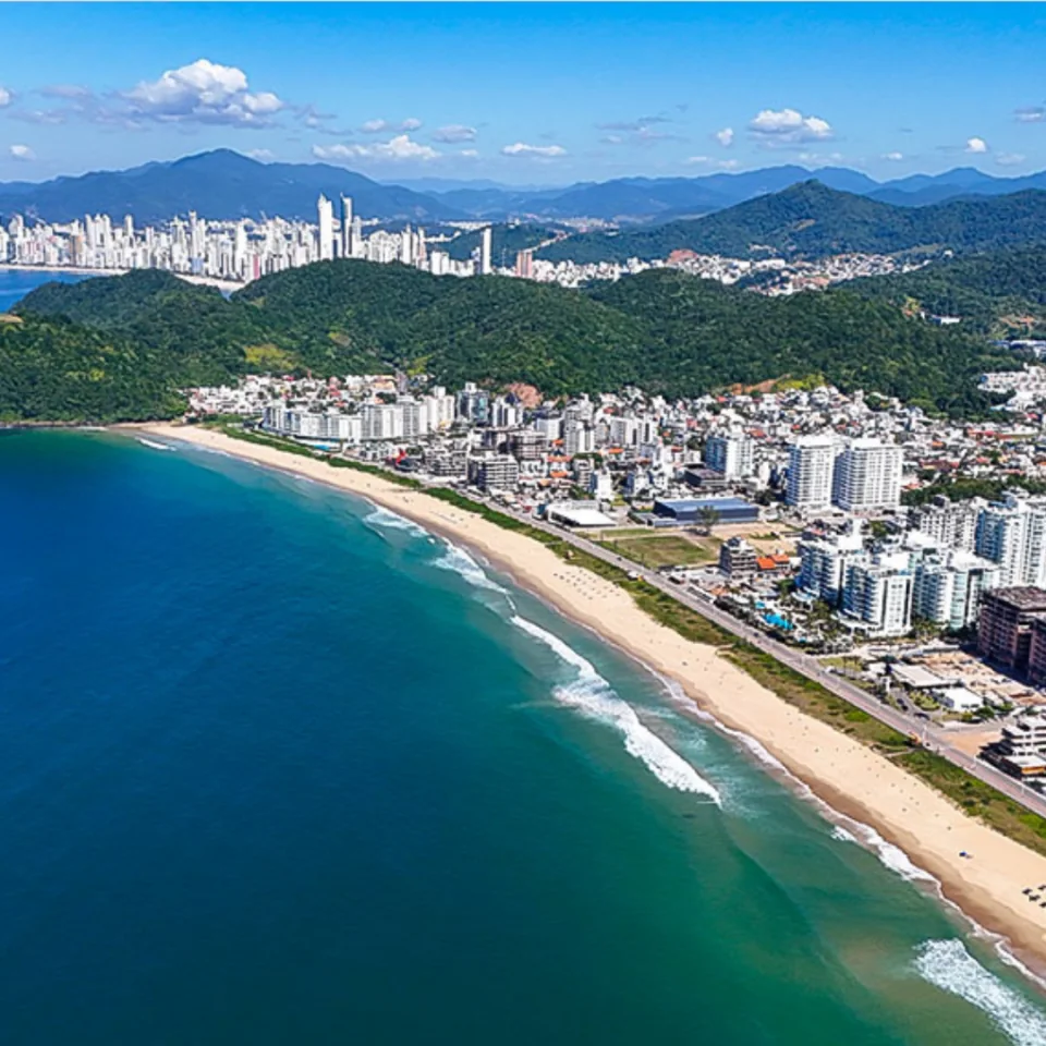 Alumbra na mídia: prêmios e imprensa — perspectiva do empreendimento (1)